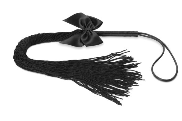 Батіг Bijoux Indiscrets - Lilly - Fringe whip прикрашений шнуром і бантиком, в подарунковій упаковці, Черный