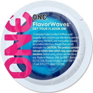 Ароматизований презерватив ONE FlavorWaves Bubblegum, 1 шт, фіолетовий, запах жувальної гумки