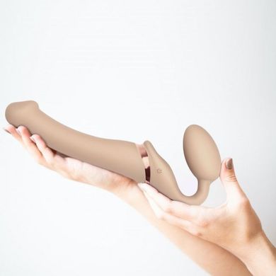 Безремневий страпон з вібрацією Strap-On-Me Vibrating Flesh M, діаметр 3,3 см, пульт дистанційного керування, регульований